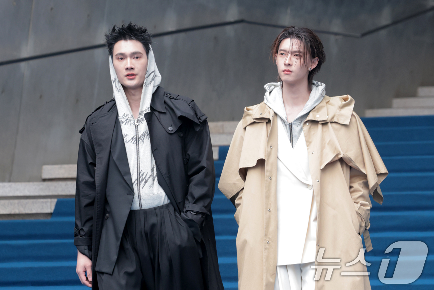 (서울=뉴스1) 권현진 기자 = 태국 배우 파벨(Pavel)과 푸(Pooh)가 4일 서울 중구 동대문디자인플라자(DDP)에서 열린 2026 F/W 서울패션위크  컬렉션 ‘므아므(M …