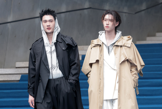 서울패션위크 찾은 파벨과 푸