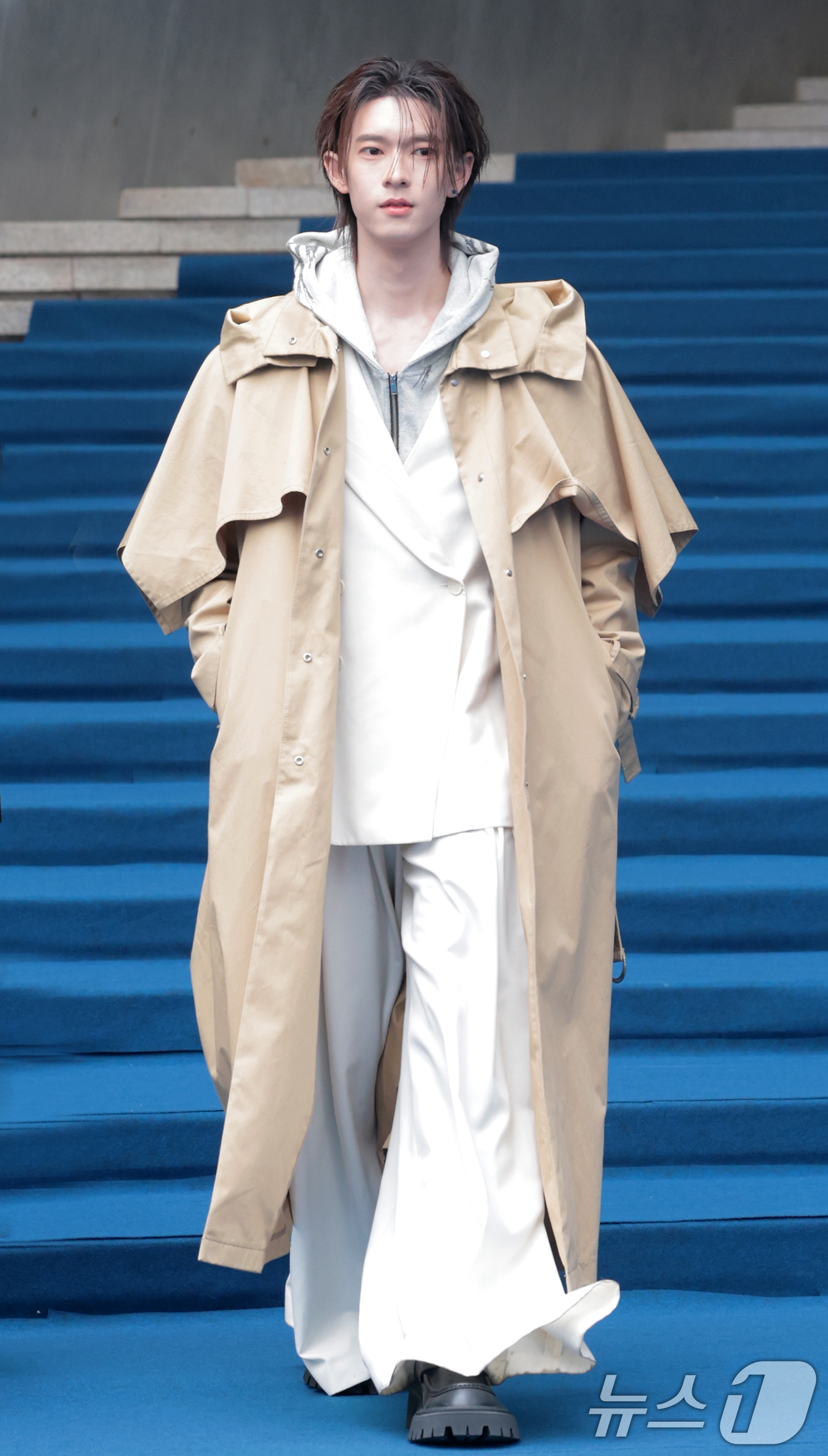 (서울=뉴스1) 권현진 기자 = 태국 배우 푸(Pooh)가 4일 서울 중구 동대문디자인플라자(DDP)에서 열린 2026 F/W 서울패션위크  컬렉션 ‘므아므(MMAM)’ 패션쇼에 …