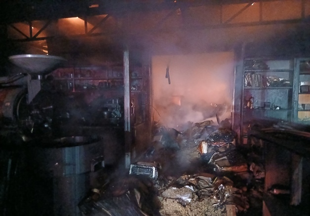 익산 커피콩 제조공장 화재…9700만원 피해
