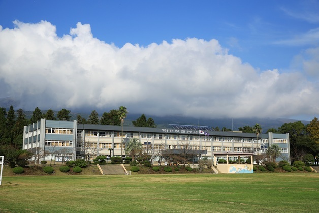 서귀포산업과학고, 제주에서 일하는 에너지 인재 키운다