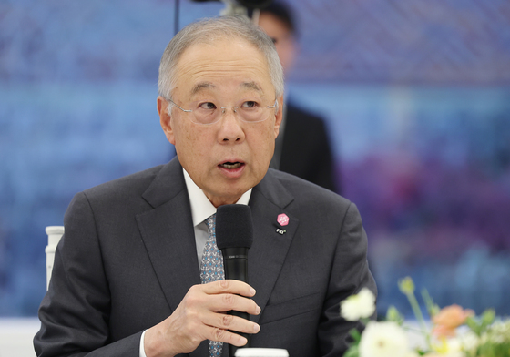 발언하는 류진 한경협 회장