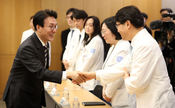 분당서울대학교병원 방문하는 김민석 총리