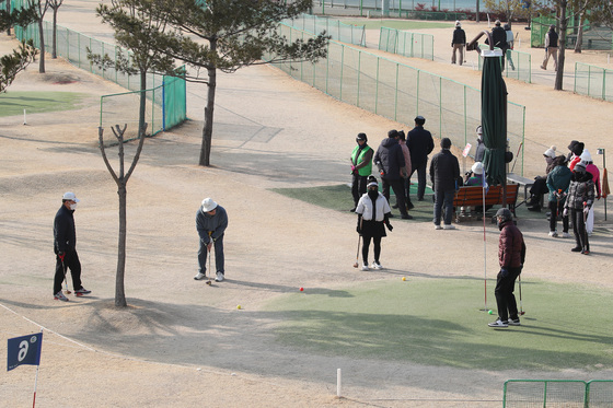 "이 봄날에 웬 한파?"…영하 40도 한기 주머니, 한반도 '급습'