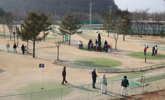 [오늘의 날씨]대구·경북(5일,목)…낮기온 올라 최고 8~15도