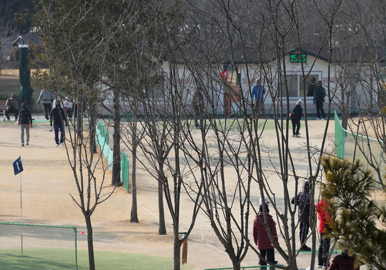 포근한 날씨엔 파크골프
