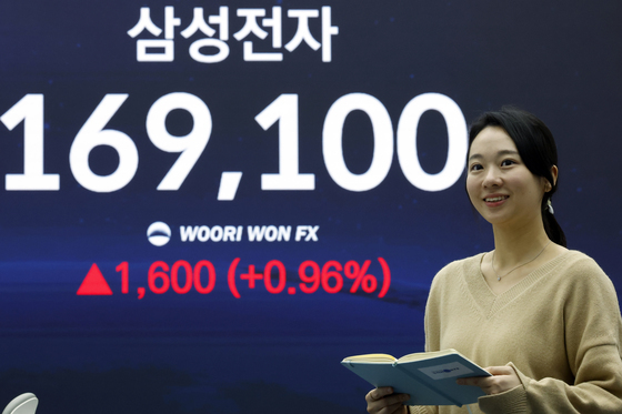 시가총액 1000조 돌파한 삼성전자