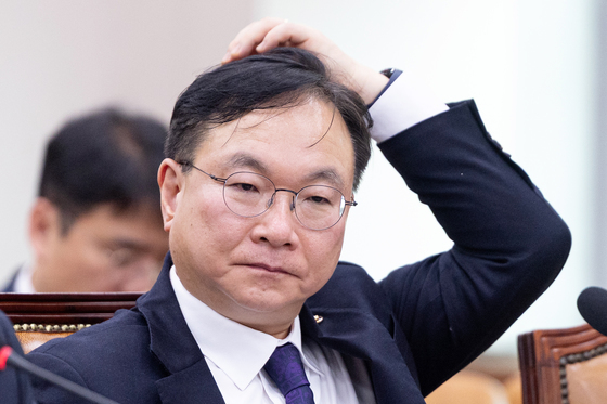 박영재 법원행정처장 '가시방석'