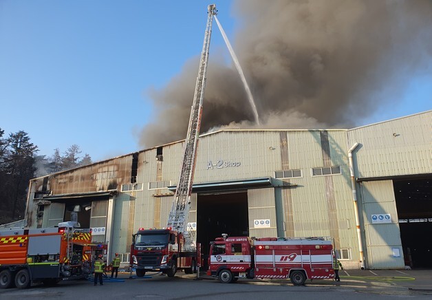 울산 온산공단 공장 화재 1시간49분 만에 진화…인명 피해 없어(종합)