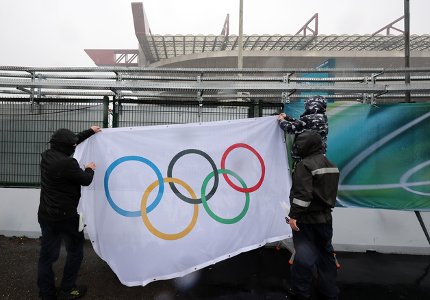 개회식 준비로 분주한 산시로