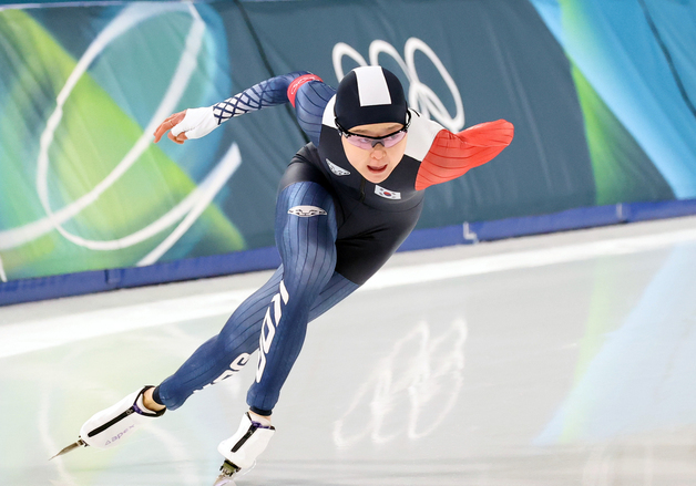 한국 빙속, 김민선‧이나현 역주로 메달 사냥 시작 [올림픽]