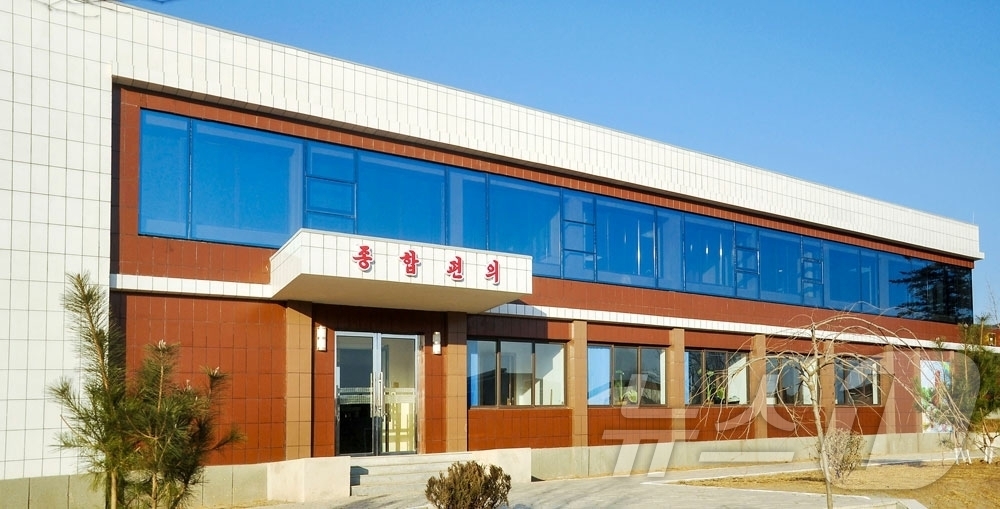 (평양 노동신문=뉴스1) = 북한 노동당 기관지 노동신문은 5일 은파군 대청농장에서 공공건물 및 생산건물 준공식이 진행됐다고 보도했다. [국내에서만 사용가능. 재배포 금지. DB …