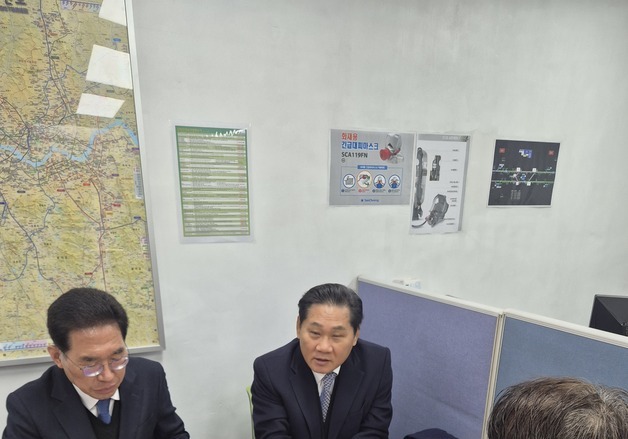 김포골드라인 찾은 대광위원장 "5호선 연장, 더 미룰 수 없다"