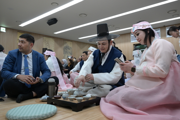 국방대 외국군 장교단 '국방 친화 도시' 논산시 팸투어 체험