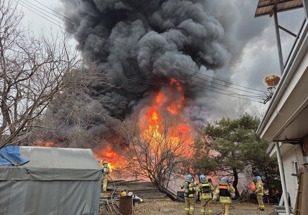 포천 소흘읍 주택 화재…1시간 20분 만에 초진