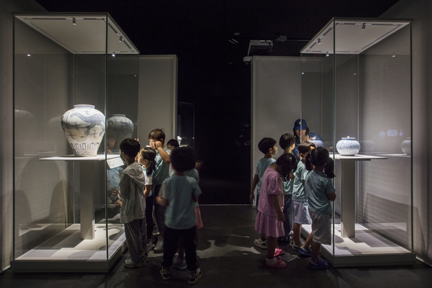 전국 46만 명이 만난 국보, 그 뒷이야기…국중박 순회전 2년의 기록