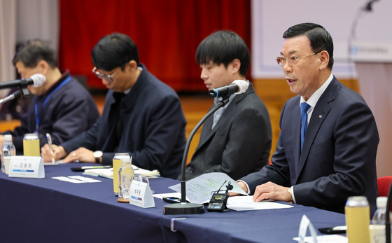 인사말하는 박주봉 인천상의 회장