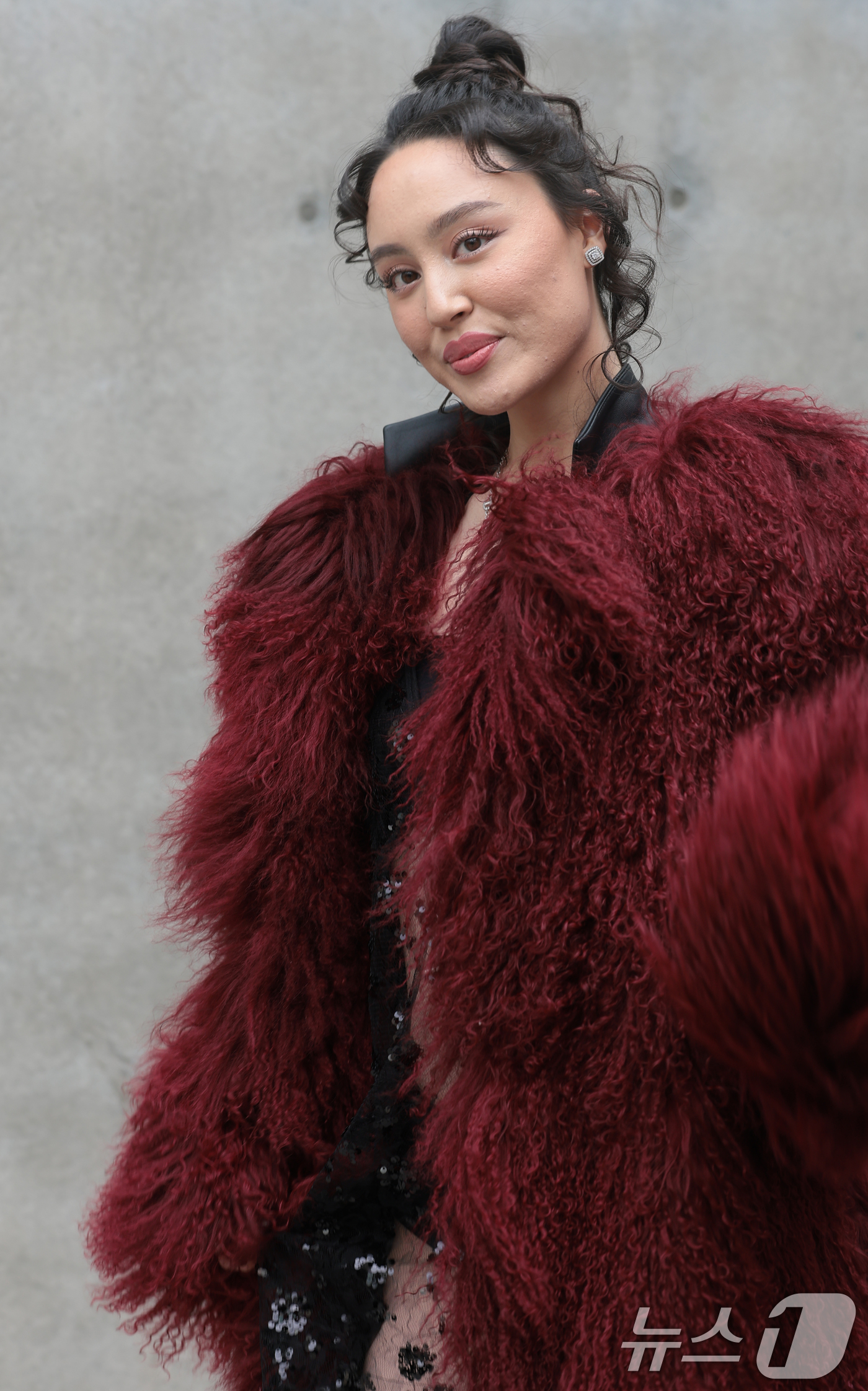 (서울=뉴스1) 권현진 기자 = 인플루언서 강남걸(한나)이 5일 서울 중구 동대문디자인플라자(DDP)에서 열린 서울패션위크 2026 F/W '한나신' 컬렉션 쇼에 참석하고 있다. …