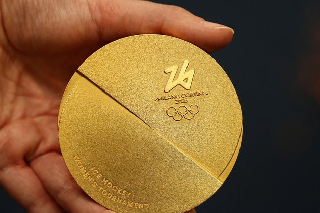 올림픽 금메달 값 340만원, 은메달 200만원…"왜 이리 싸지" 이유 있다