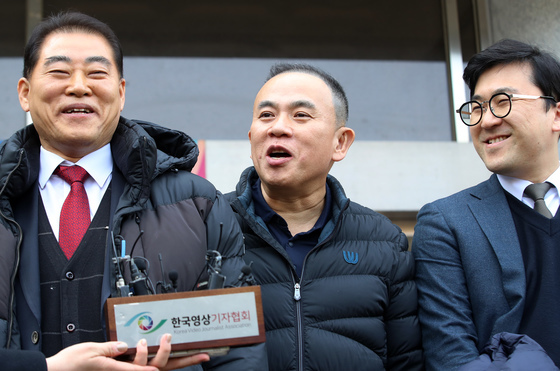 명태균, '공천 돈거래' 모두 무죄…'황금폰 은닉'만 집유(종합)