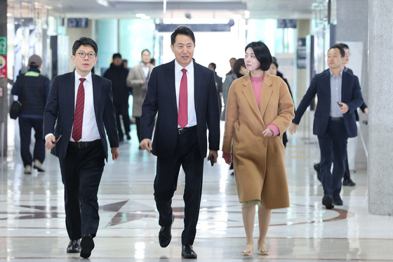 시내버스 필수공익사업 토론회 참석하는 오세훈