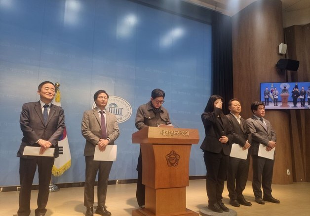 강득구 "김용 보석 조건에 거주지 제한 없어…가짜뉴스 공작"