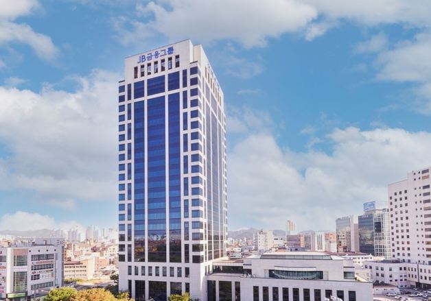JB금융지주, 작년 순익 7104억 원…전년比 4.9% 증가