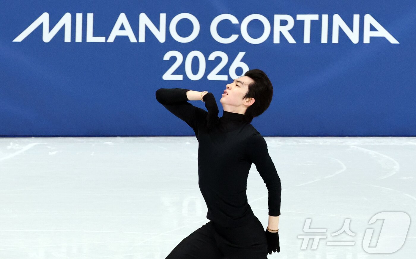 본문 이미지 - 피겨 차준환이 2026 밀라노·코르티나담페초 동계올림픽 개막을 하루 앞둔 5일(현지시간) 이탈리아 밀라노 아이스 스케이팅 아레나에서 훈련하고 있다. 2026.2.5/뉴스1 ⓒ News1 김진환 기자