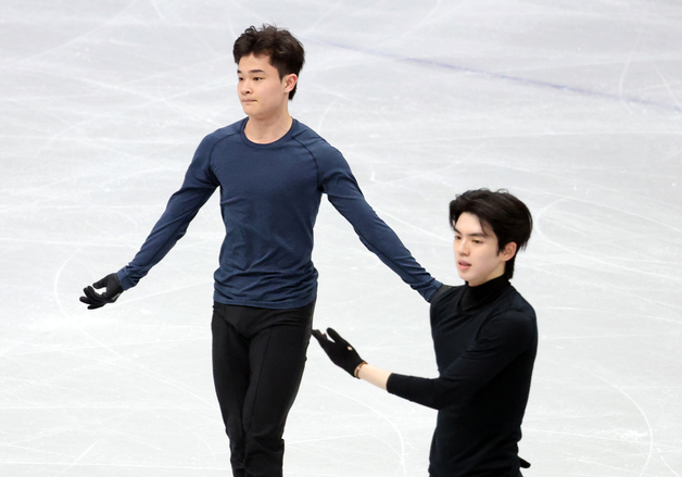 공식 훈련 마친 김현겸과 차준환