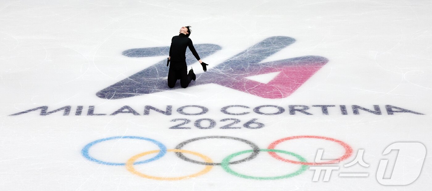본문 이미지 - 피겨 차준환이 2026 밀라노·코르티나담페초 동계올림픽 개막을 하루 앞둔 5일(현지시간) 이탈리아 밀라노 아이스 스케이팅 아레나에서 훈련하고 있다. 2026.2.5/뉴스1 ⓒ News1 김진환 기자