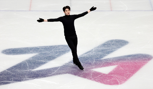 훈련하는 차준환