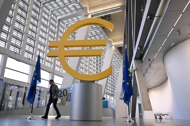 ECB, 예금금리 2.00% 유지…5연속 금리 동결