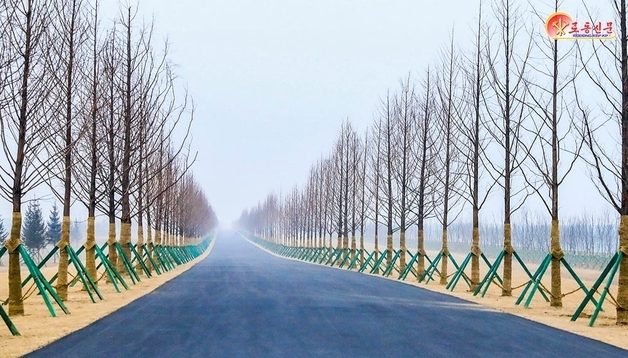 낙원군 지방공장 착공…1월 인민경제계획 완수 선전 [데일리 북한]