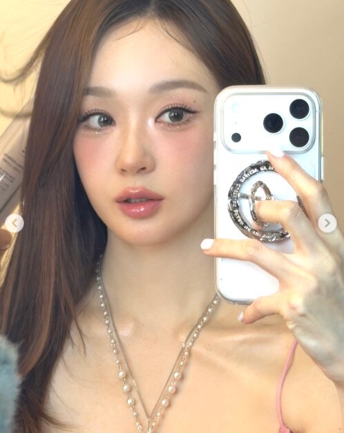 본문 이미지 - 강민경 인스타그램