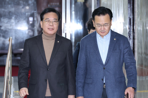 野 "李대통령, SNS 놀이 중단하고 10·15 부동산 대책 철회해야"