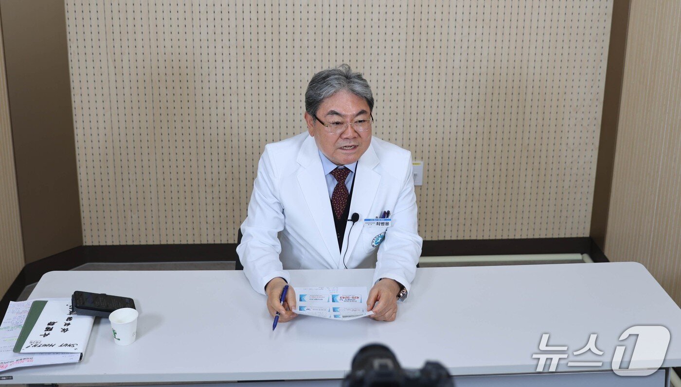 본문 이미지 - 최병용 단양군보건의료원장의 첫 건강 강좌.(단양군 제공. 재판매 및 DB금지)/뉴스1 