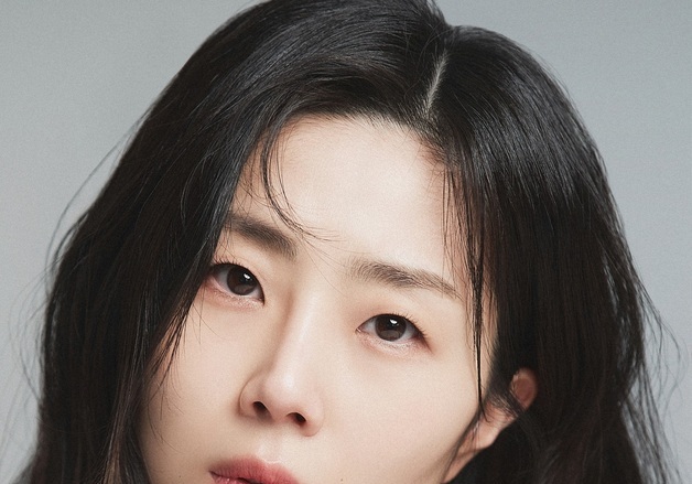 주보비, '휴민트' 문 연다…등뼈 드러낸 혹독 다이어트까지