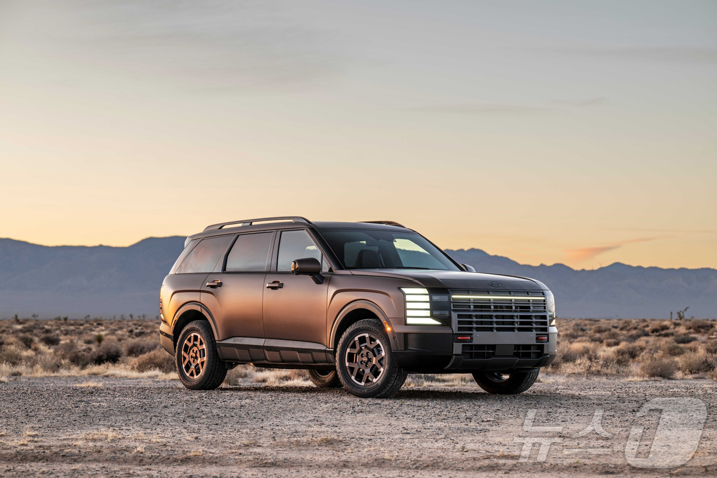 (서울=뉴스1) = 현대차그룹이 최근 발표된 미국의 3대 주요 어워즈에서 연속 수상하며, 미국 시장에서 브랜드 경쟁력을 다시 한번 입증했다고 6일 밝혔다. 사진은 현대차 팰리세이드 …