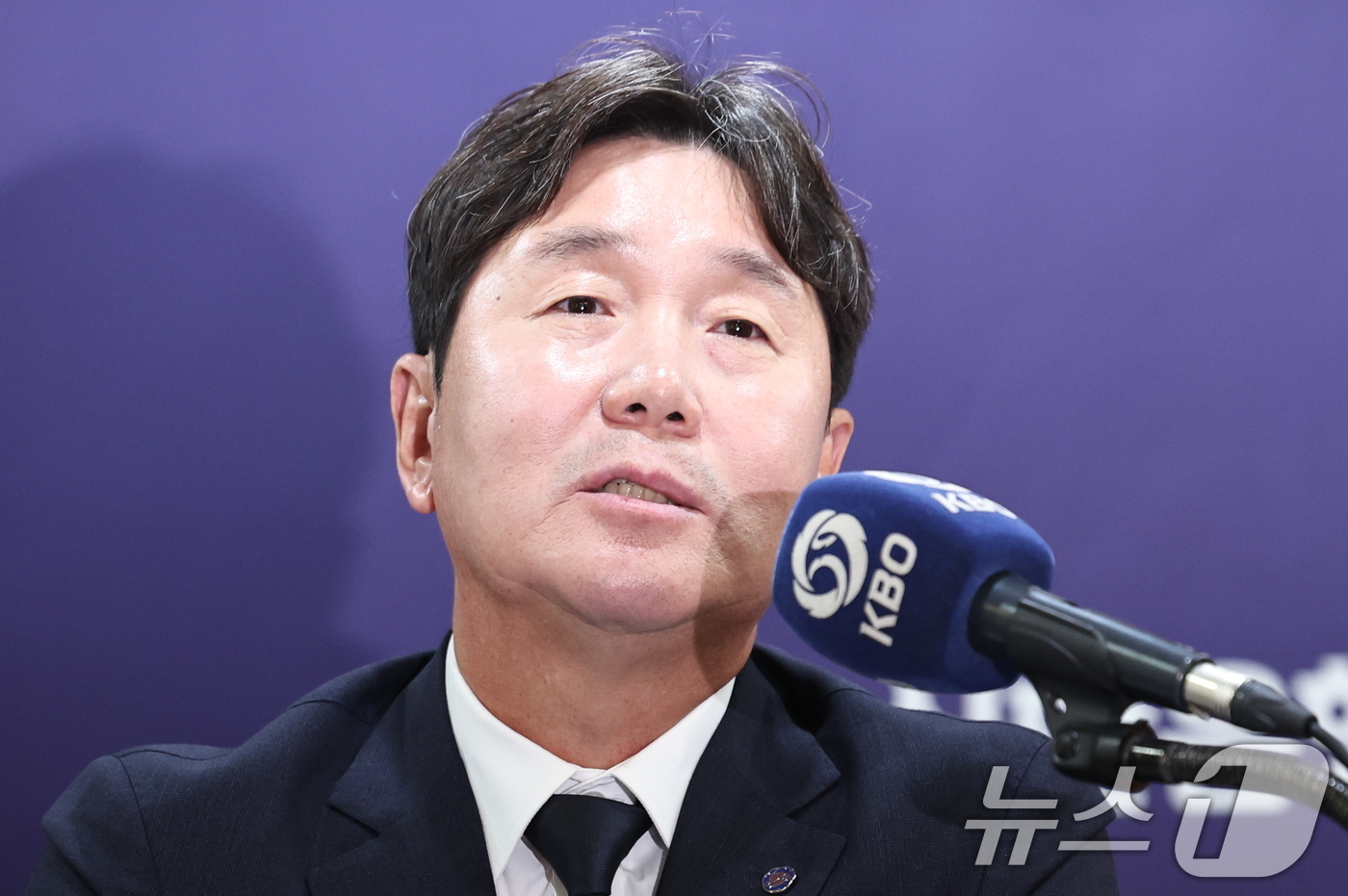 (서울=뉴스1) 구윤성 기자 = 류지현 야구 국가대표팀 감독이 6일 오전 서울 중구 한국프레스센터에서 2026 월드베이스볼클래식(WBC) 국가대표팀 명단을 발표하고 있다. 2026 …