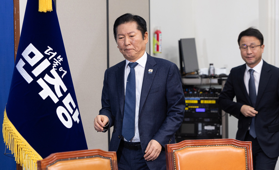 합당 논란에 정청래, 중진 회동…'경청 행보' 지속