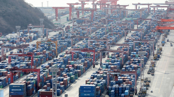 반도체 '단일엔진' 가속하며 2월 수출 끌었다…슈퍼사이클 2막 본격화