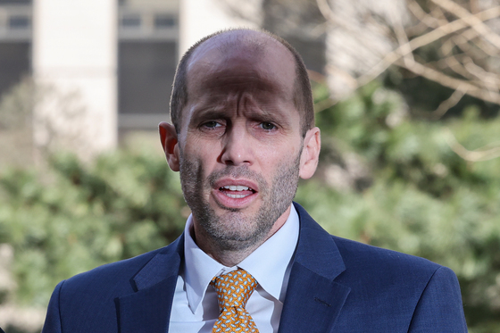 경찰, 로저스 쿠팡 대표 14시간 조사…국회 위증 혐의(종합)