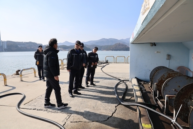 완도해경, 유류 저장시설·공사 선박 대상 해양오염 예방 점검