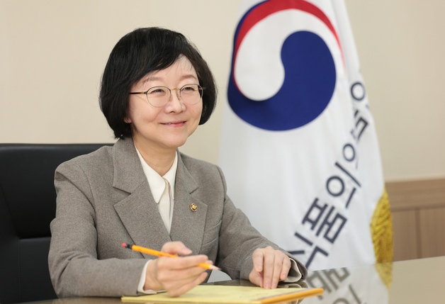 [재산공개] 오유경 식약처장 96억 신고…주식 수익 등으로 12억 증가