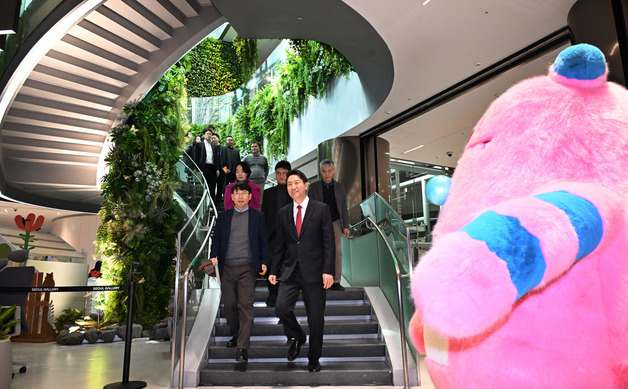 [동정]오세훈 서울시장, '서울갤러리' 개관 팝업 참석