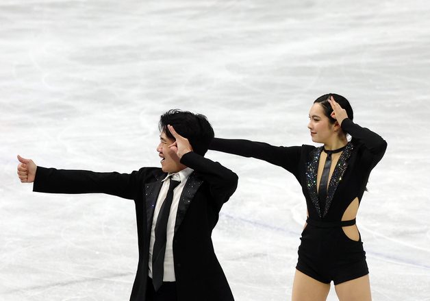 연기 마친 권예·임해나