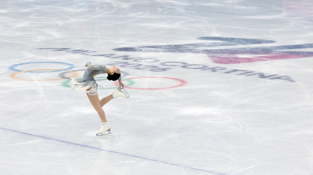 첫 올림픽 무대 연기 펼치는 신지아