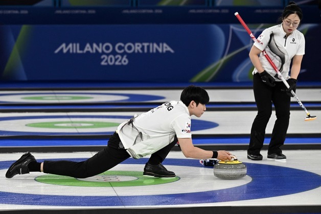 컬링 믹스더블 김선영-정영석, 영국에 2-8 패…4연패 수렁[올림픽]