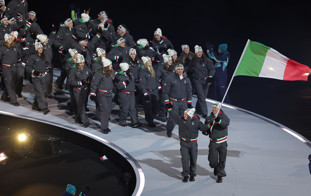 이탈리아 선수단 '신나는 입장'