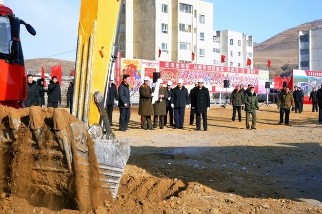북한, 휴전선 인근 판문구역에서도 '지방 발전' 공장 착공